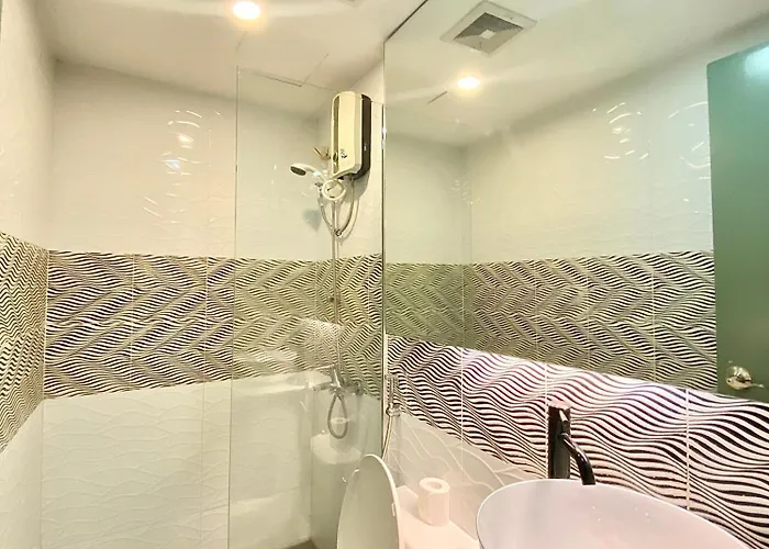 Cozy Escape At Mckinley Near Venice Grand Canal Mall Aparthotel Manila